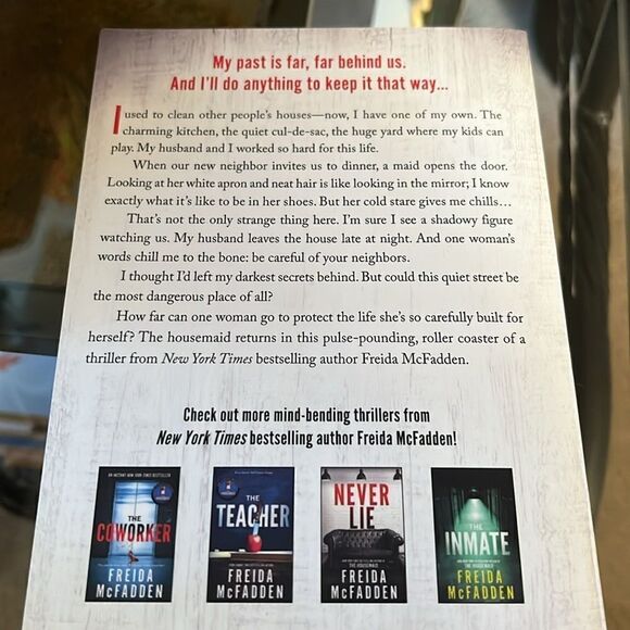 THE HOUSEMAID IS WATCHING NEW YORK TIMES BESTSELLING AUTHOR FREIDA McFADDEN - Picture 3 of 3